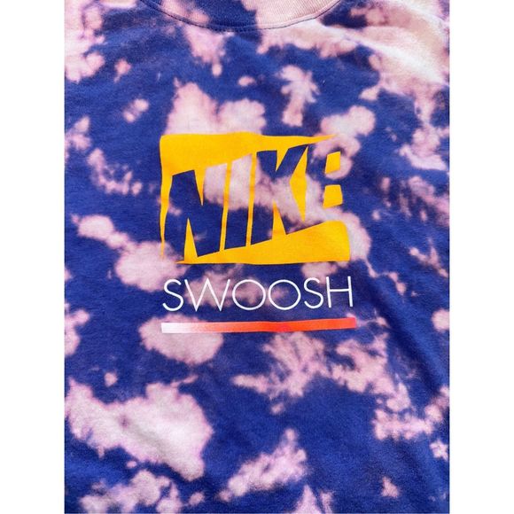 Nike Swoosh Bleached Tee - Picture 3 of 4